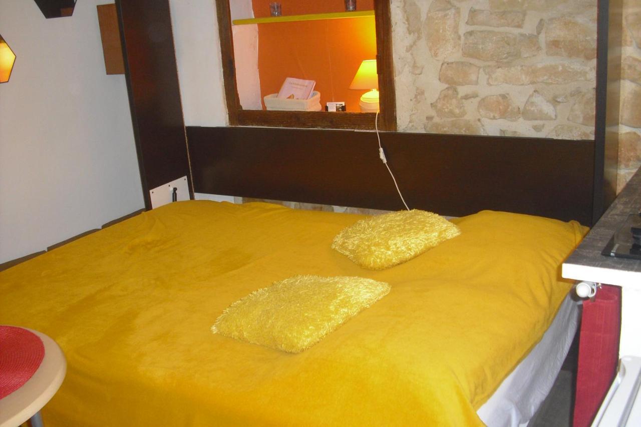 Lou Mas Li Pitchoun "La Melonniere" Apartment Gordes Bagian luar foto
