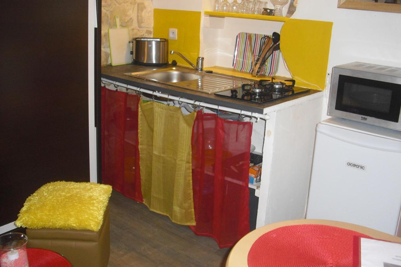 Lou Mas Li Pitchoun "La Melonniere" Apartment Gordes Bagian luar foto